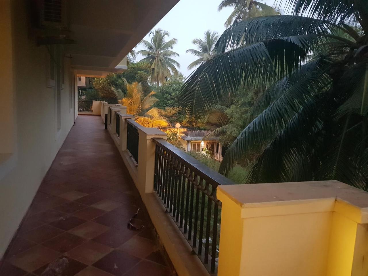 Areia De Goa, Comfort Stay Apartment Near Baga Beach Luaran gambar